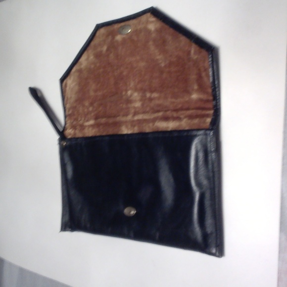 WOMENS CLUTCH PURSE - Picture 3 of 6